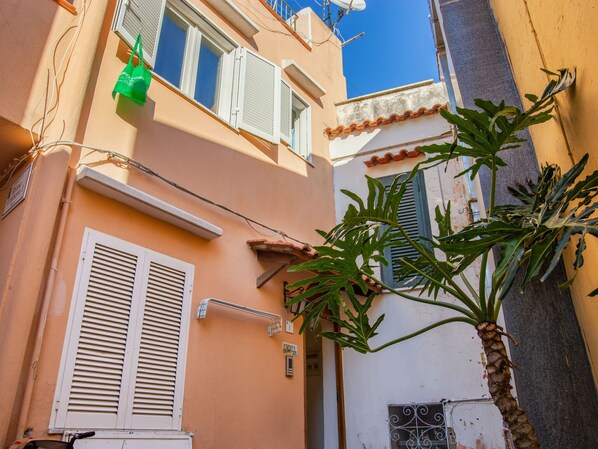 Exterior - Beautiful Holiday Home in Forio With Roofed Terrace (Forio)