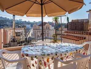 Balcony - Beautiful Holiday Home in Forio With Roofed Terrace (Forio)