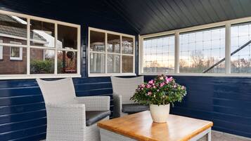 House | Balcony