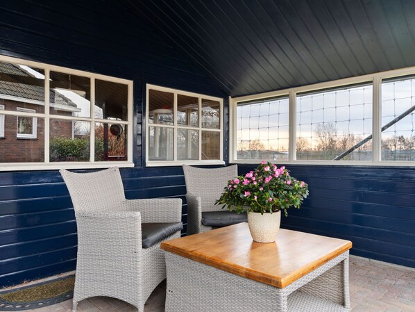 House | Balcony