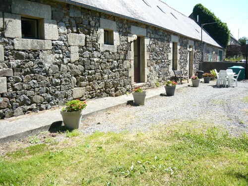 Graceful Holiday Home in La Chapelle-neuve With Swimming Pool