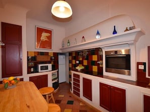 Villa | Dapur peribadi | Peti sejuk, ketuhar gelombang mikro, ketuhar 