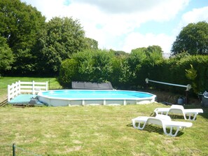 Pool - Graceful Holiday Home in Chapelle Neuve With Swimming Pool (La Chapelle-Neuve)