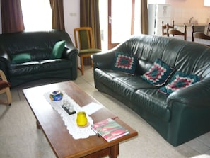 DVD player - Graceful Holiday Home in Chapelle Neuve With Swimming Pool (La Chapelle-Neuve)