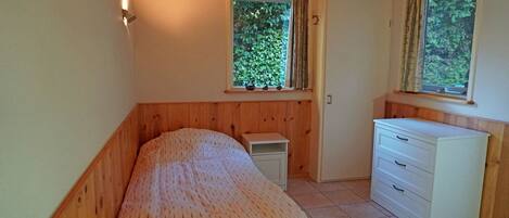 Bungalow | 4 bedrooms, individually furnished, bed sheets