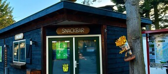 Terrace Apartment With Lush Garden