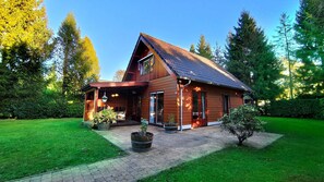 Exterior - Terrace Apartment With Lush Garden (Epe)