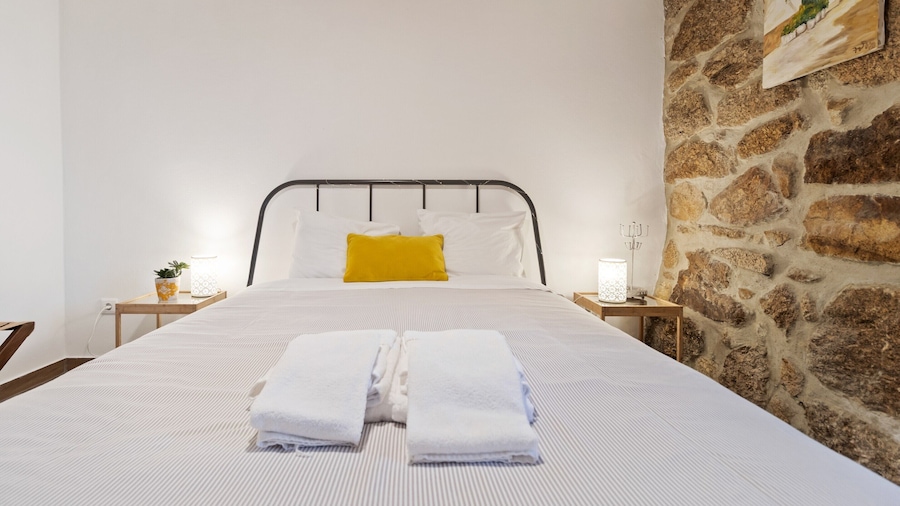 Mansion in Vale Abrigoso - Mezio With Patio