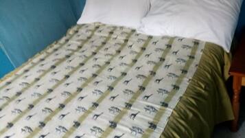 Single Room | Desk, iron/ironing board, free WiFi, bed sheets