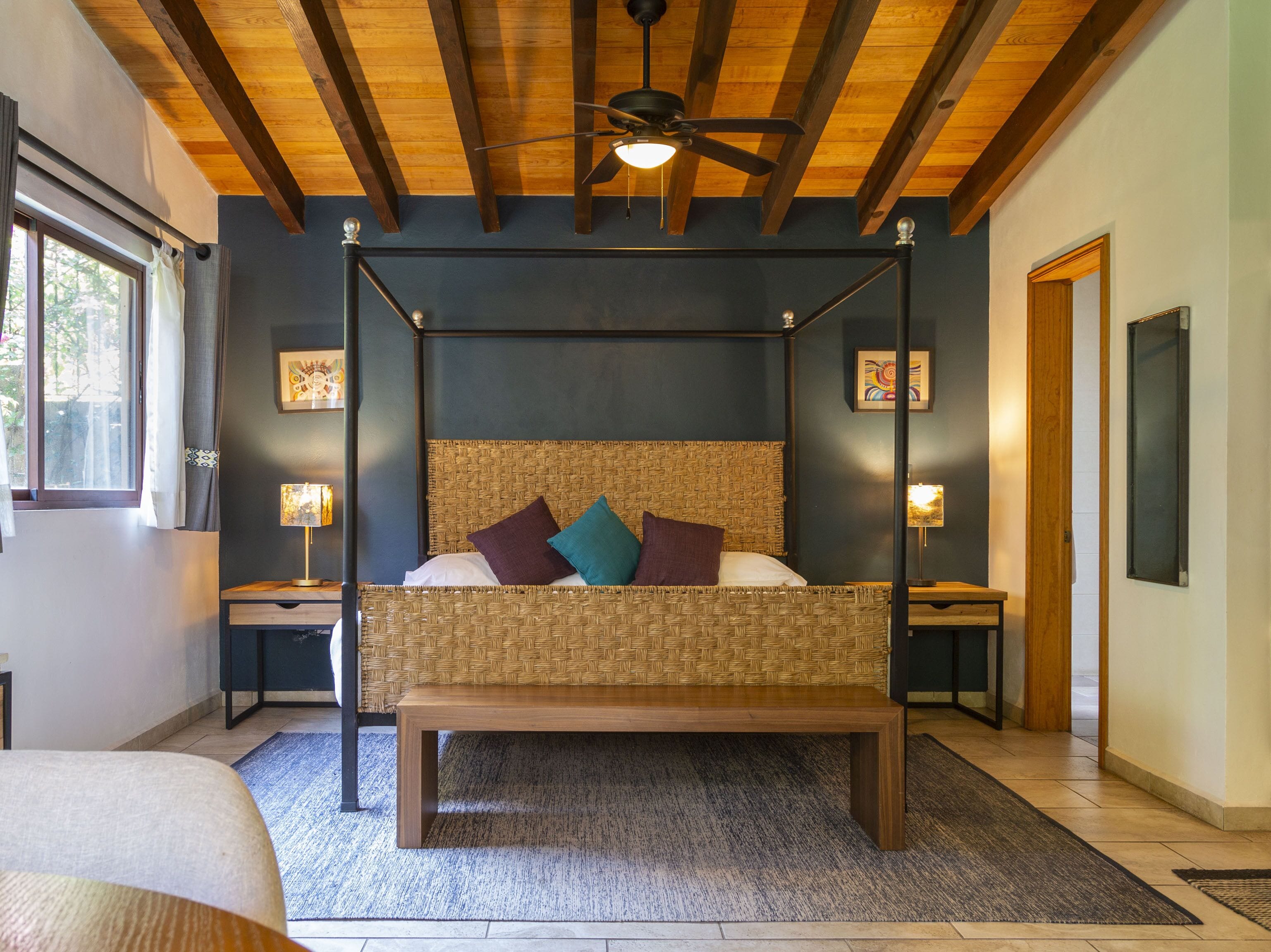 junior suite, 1 queen bed with sofa bed | 1 bedroom, minibar, desk, iron/ironing board