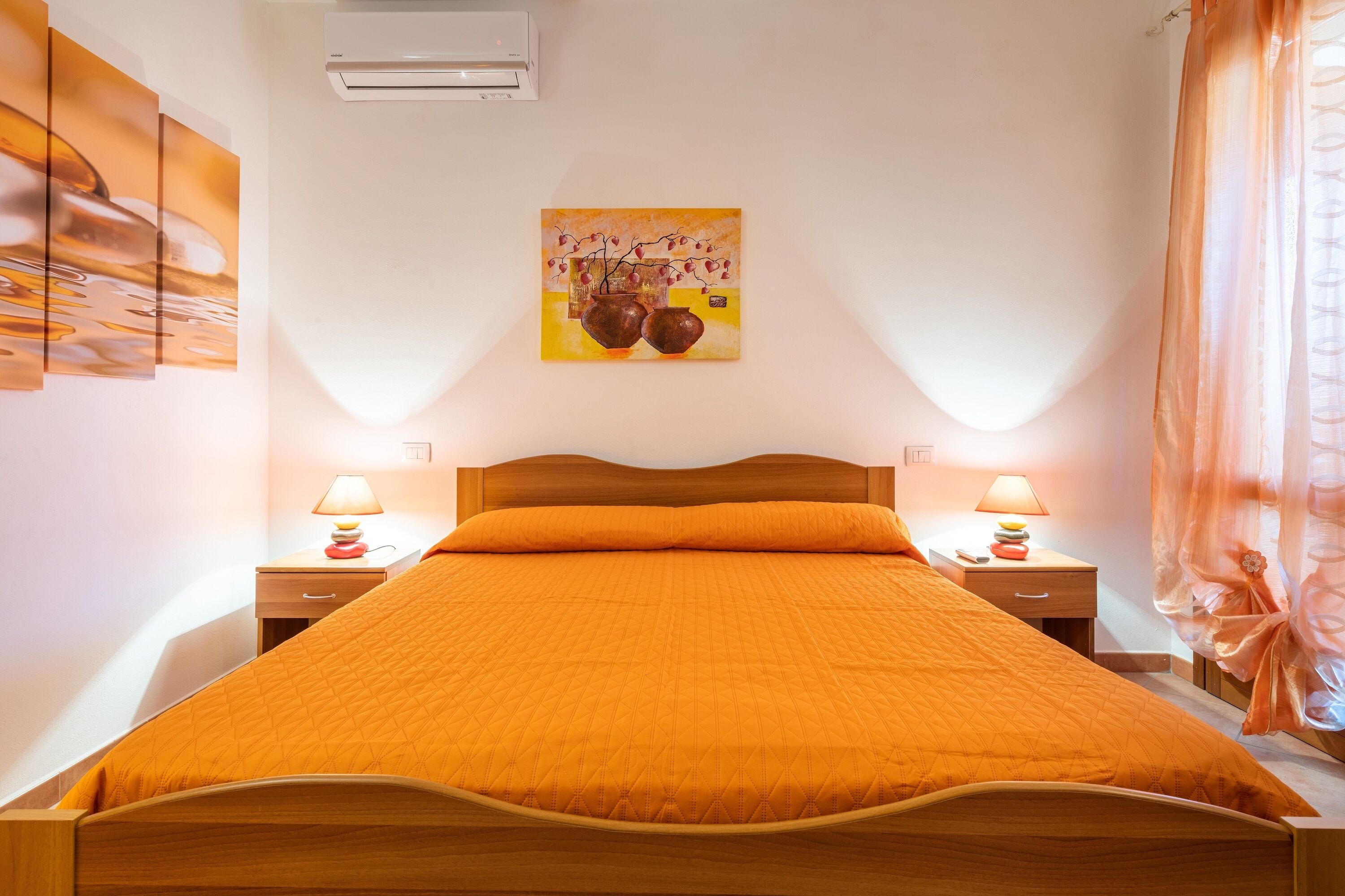 2 slaapkamers, een strijkplank/strijkijzer, beddengoed, rolstoeltoegang