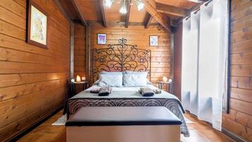 3 slaapkamers, een strijkplank/strijkijzer, gratis wifi, beddengoed