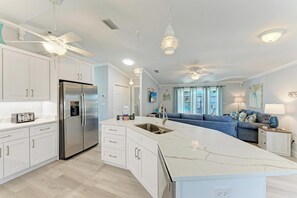 Refrigerador, parrilla de estufa y lavavajillas 