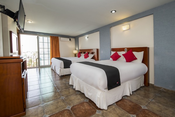Deluxe Quadruple Room | Free WiFi, bed sheets