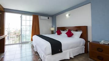 Junior Suite | 1 bedroom, free WiFi, bed sheets