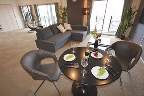 Télévision à écran plat