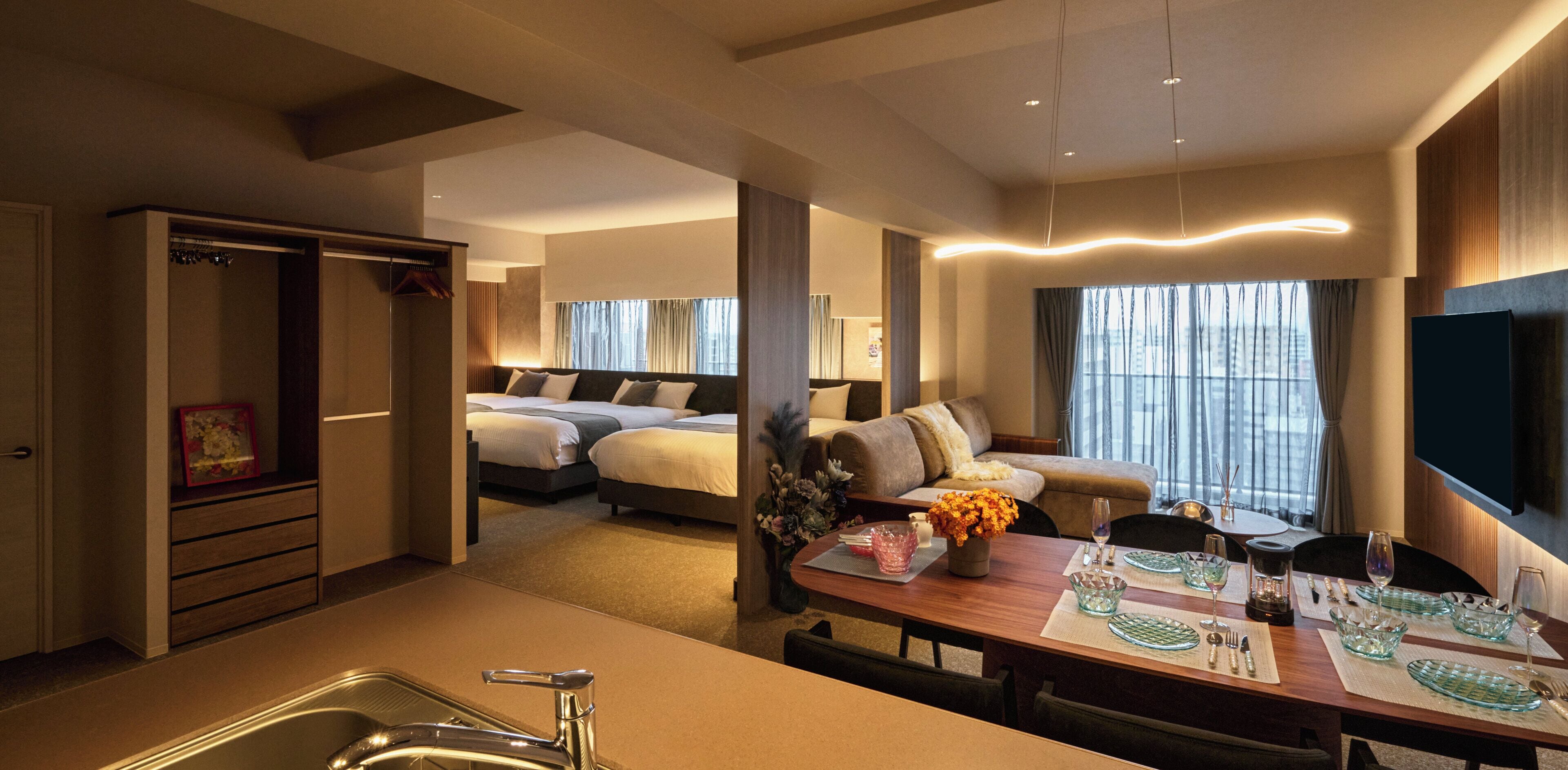 デラックス スイート | 防音設備、アイロン / アイロン台、WiFi (無料)、ベッドシーツ