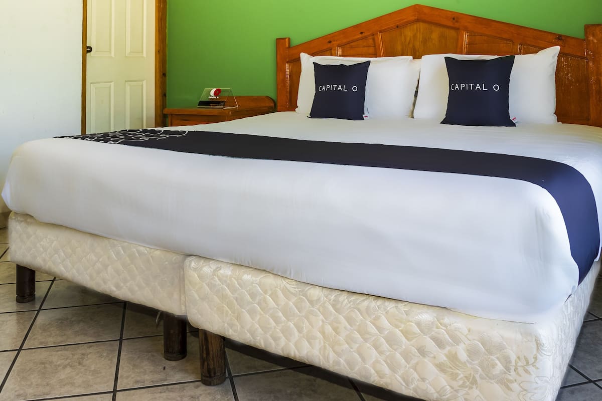Superior Room | Free WiFi, bed sheets