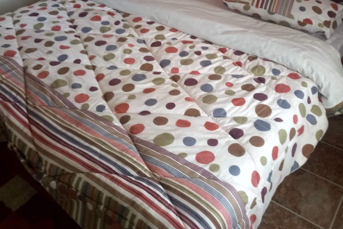 Desk, bed sheets