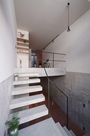 Staircase -  RiriLeo Koenji (Tokyo)