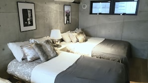 Apartment (102) | Iron/ironing board, free WiFi, bed sheets