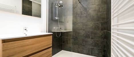 บ้านพัก | ห้องน้ำ
