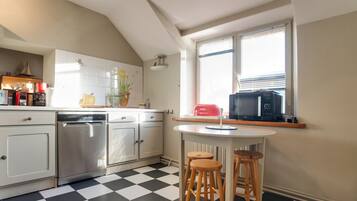 House | Private kitchen | High chair