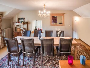 Dining - Luxury Pool Villa in Sosoye (Anhée)