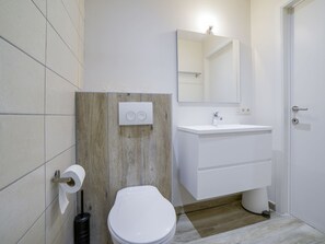 Bathroom - Holiday Home in Gros Fays With Garden (Bievre)