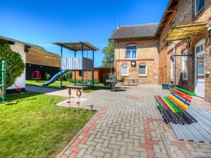 Balcony - Delightful Apartment in Klein Pravtshagen With Boating (Kalkhorst)