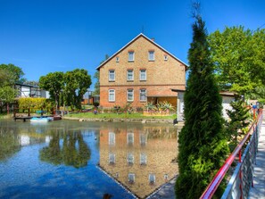 Exterior - Delightful Apartment in Klein Pravtshagen With Boating (Kalkhorst)