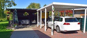 Spacious Family Haven in Kropelin