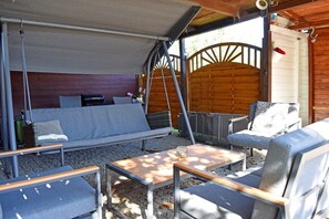 Balcony - Spacious Family Haven in Kropelin (Kroepelin)