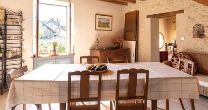 Quaint Holiday Home in Morogues With Garden