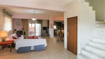 2 bedrooms, bed sheets