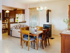 Dining - Quaint Farmhouse in Plagiari Surrounded With Olive Trees (Thermi)