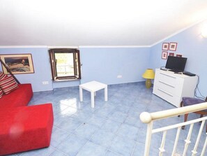 Living room - Lovely Holiday Home in Rovinj With Private Terrace (Bale)