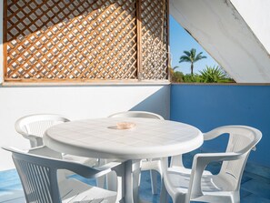 Apartment | Dining - Belvilla by OYO Apartment in Policastro Bussentino (Santa Marina)