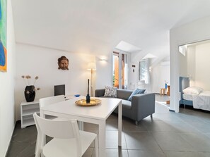 Dining - Cosy Holiday Home in Santa Maria di Castellabate With Garden (Castellabate)