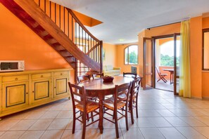 تناول الطعام