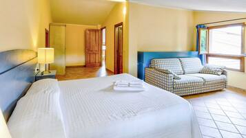 Casa | 4 habitaciones, muebles diferentes y ropa de cama