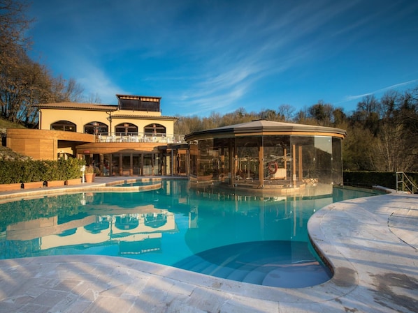 Apartment | Pool