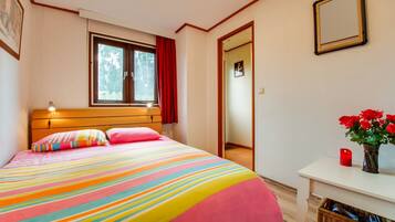 Chalet | 2 kamar tidur dan dilengkapi dengan perabotan berbeda-beda