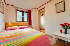 Chalet | 2 slaapkamers, individueel gemeubileerd, een strijkplank/strijkijzer