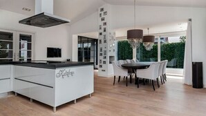 Dining - Unique Villa in Akersloot with Sauna & Hot Tub (Akersloot)