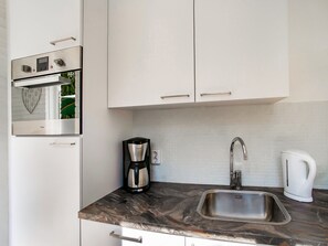 Bangalô | Cozinha privada | Talheres/pratos/utensílios de cozinha