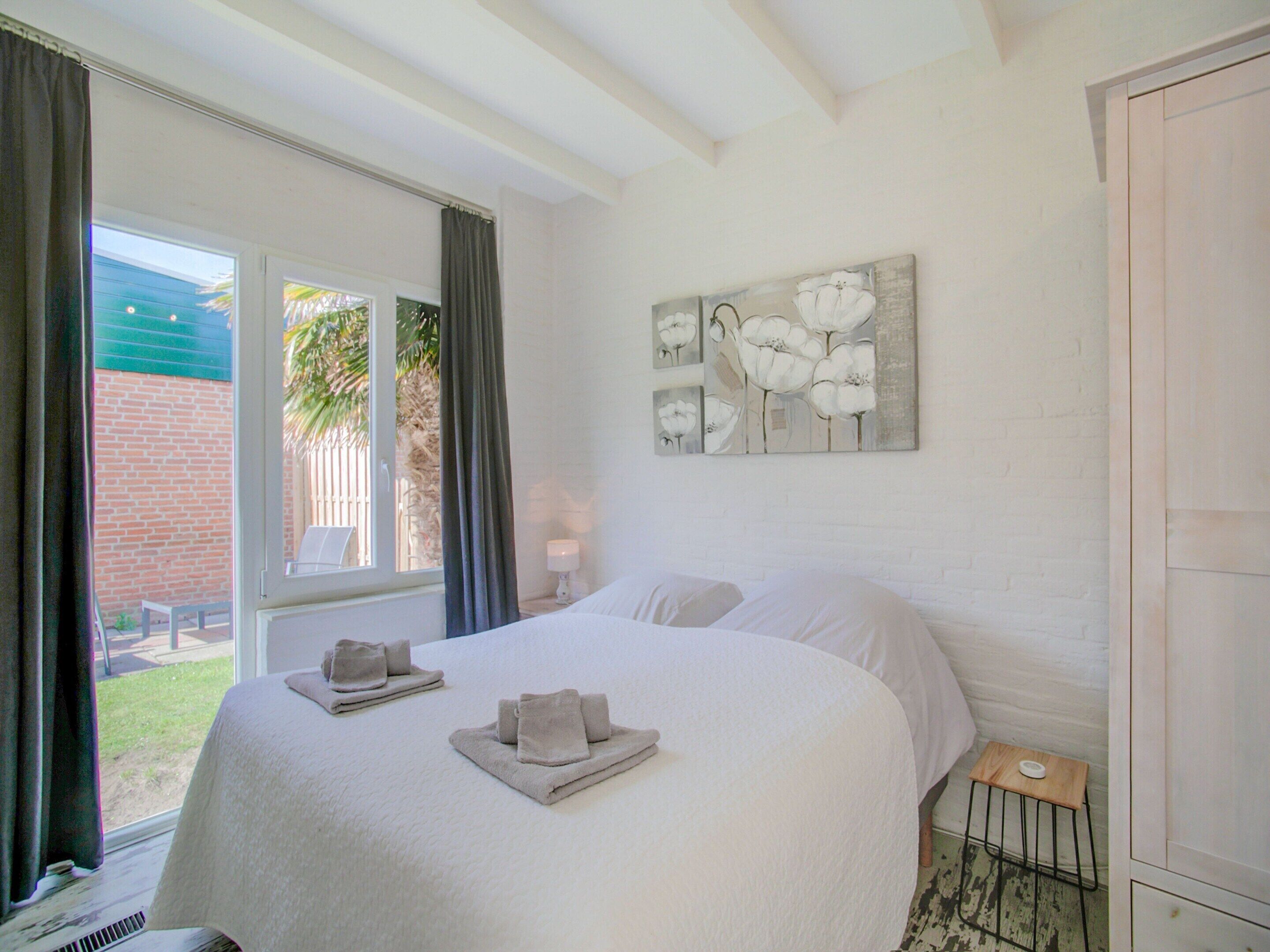 Bungalow | 2 bedrooms, individually furnished, iron/ironing board, bed sheets