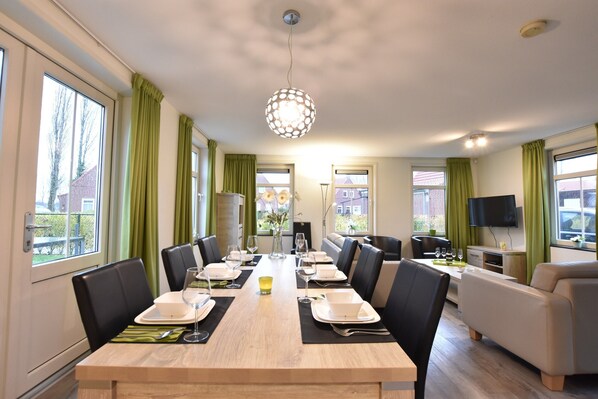 House | Dining