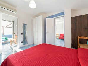 Apartment | 1 bedroom, bed sheets - Belvilla by OYO Apartment in Policastro Bussentino (Santa Marina)