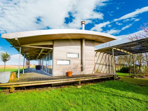 Exterior - Pleasant Holiday Home in Gaastmeer With Sauna (Gaastmeer)